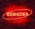 Samsung unveils a phone f
