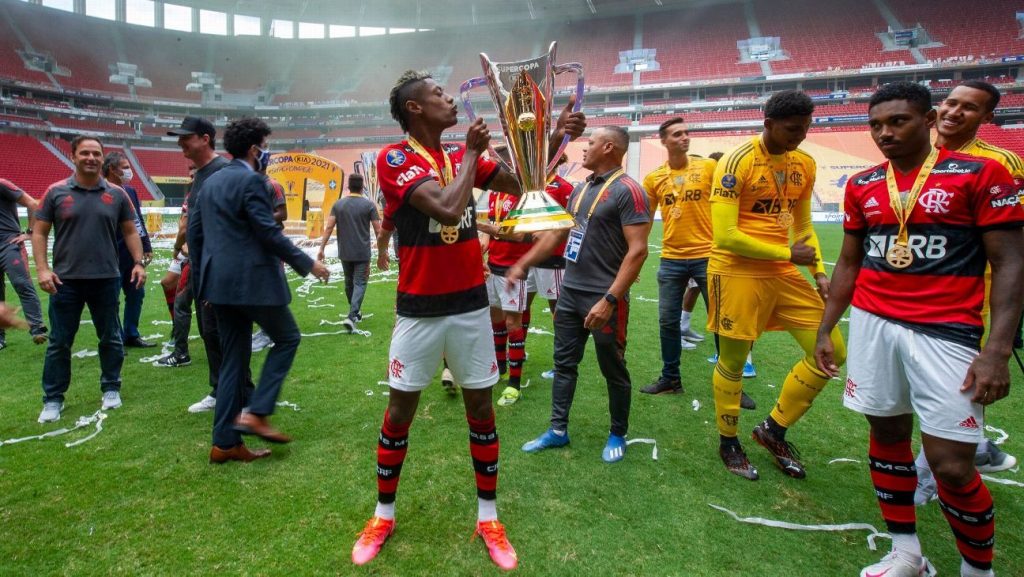 Bombo!  Bruno Henrique's outbreak, Ronaldo stories of a 'phenomenon' and Flamengo's top 5 competitors