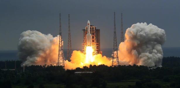 China launches a 24-ton unit to build a space station