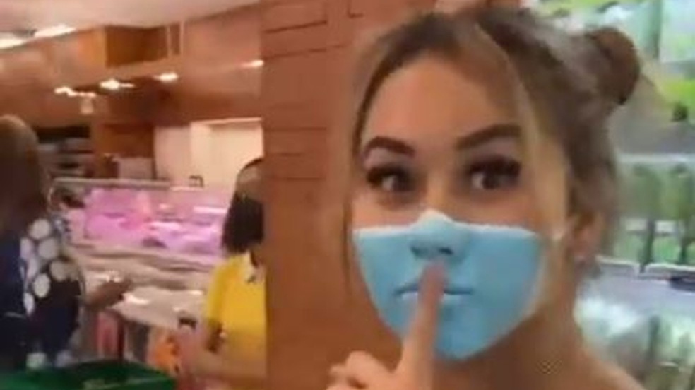 Youtuber filed a lawsuit to enter the market with paint masks and Indonesia is assessing deportation