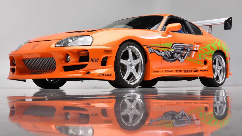 https://cdn.motor1.com/images/mgl/gYBR7/s6/the-fast-and-the-furious-toyota-supra-auction-three-quarters-low-angle.jpg