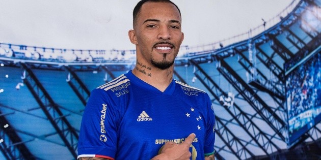 Joseph enters as a rookie and consisão Cruzeiro makes his Serie B debut;  He may be in the Flávio lineup