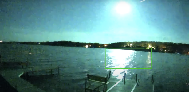 Meteor blue fireball exploding over the US  Watch videos
