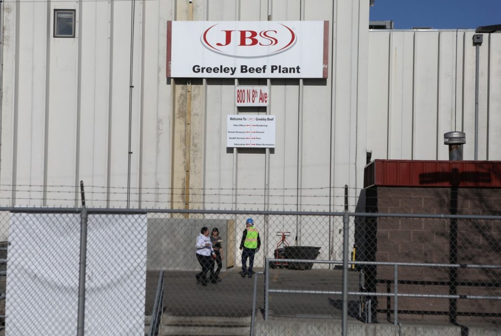 Agency: With machines crippled, JBS employees in the US are forced to cut meat manually after hacker attack |  agricultural business