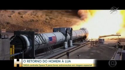 NASA concludes a deal with a private company to transport humans to the moon