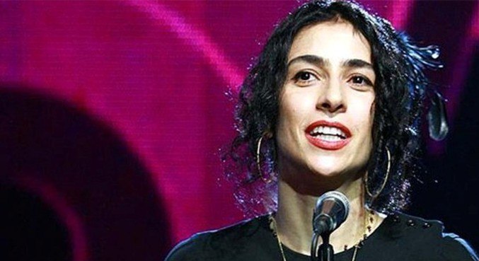 Marisa Monti surprises fans with an amazing announcement!  – Prism glass