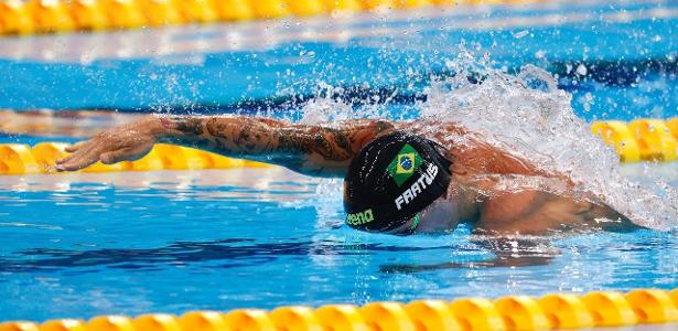 Bruno Fratos qualifies for the 50m freestyle final