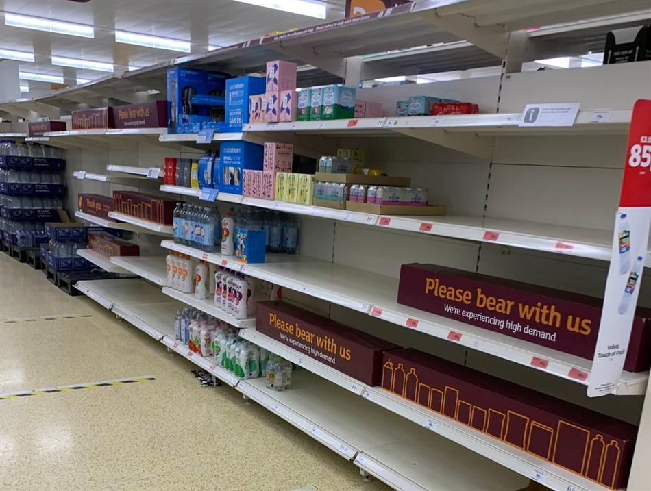 Empty shelves in the UK after utility orders to isolate 600,000 people