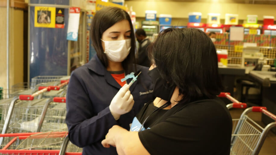 Kamakawa will get flu shots in four supermarkets