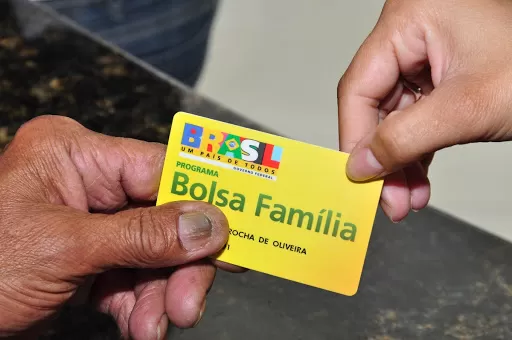 The government says the money from the Bolsa Família should stay through this year