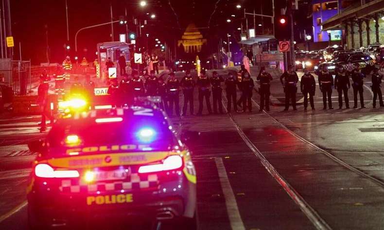 Police forces had to block streets during the lockdown protests in Melbourne (Photo: CON CHRONIS/AFP)