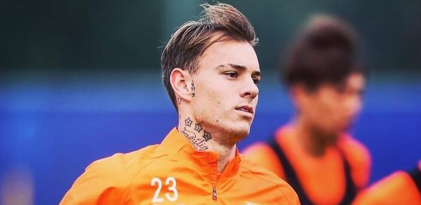 Corinthians goal, striker deletes Palmeiras photos