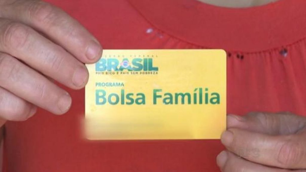 The PE government begins paying the remaining 13th installment of the Bolsa Família, totaling over R.4 million;  See who has the right |  Pernambuco