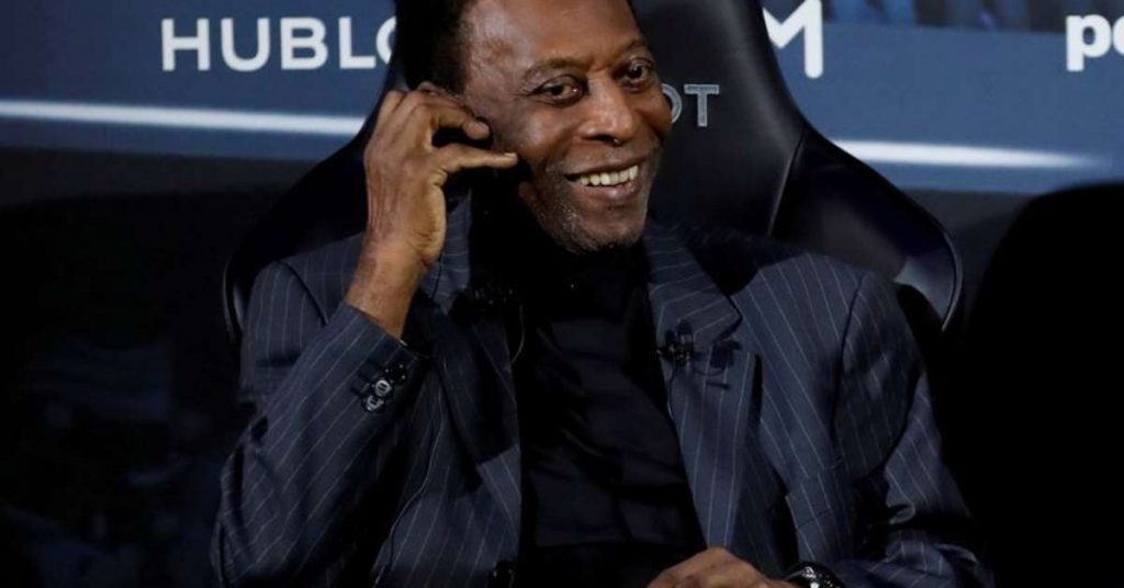 TV says Pele is getting worse and is back in the intensive care unit