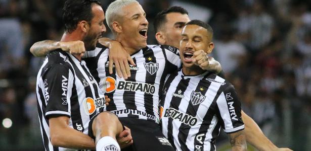 Mauro Cesar: Gallo makes a show and massacres.  Fla plays poorly and tied thanks to the VAR – 10/20/2021