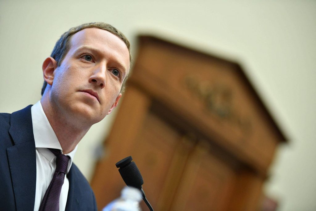 On Facebook, Zuckerberg refutes the accusations and says the company does not prioritize profit - 10/05/2021 - Marketplace