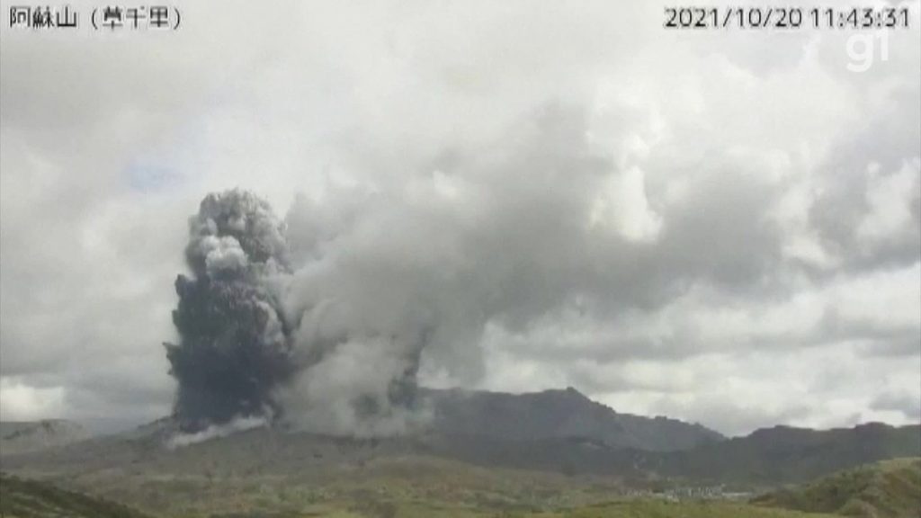 Video: Watch the volcano erupting in Japan |  Globalism