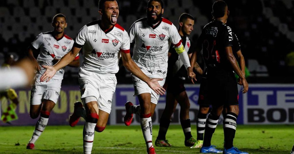 Vasco loses to Vitoria 3-0