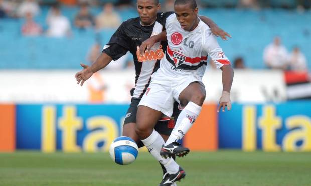 27th place - Sao Paulo (2007) - striker Borges in a match against Vasco in Morumbi.  Photo: Nelson Coelho / Nelson Coelho