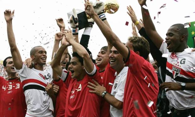 11th place - São Paulo (2006) - Tricolores lifted the trophy after drawing with Atletico in Morumbi.  Photo: Ricky Rogers/Ricky Rogers/Reuters