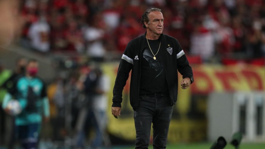Cuca will be reprimanded to STJD for confusion after his defeat by Flamengo at Maracanã