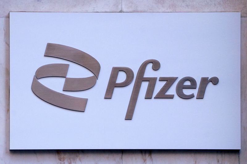 Pfizer says the epidemic could extend into 2023 and is studying the third dose for children