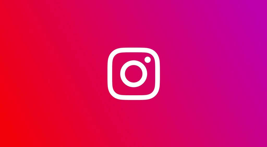 Instagram: The feed is displayed again in chronological order