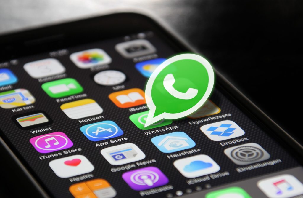 Whatsapp in stealth mode?  Learn this and more app tricks!