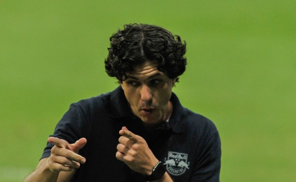 Starting player Mauricio Barbieri could lose to Flamengo