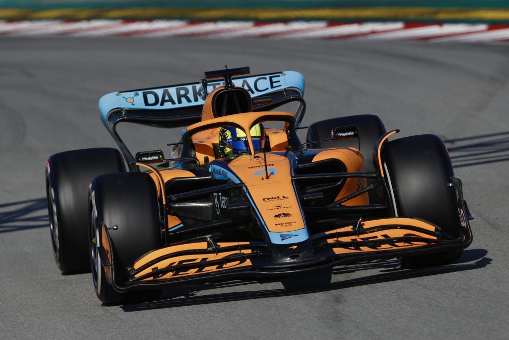 Norris leads the first day of Formula 1 mass testing in Barcelona