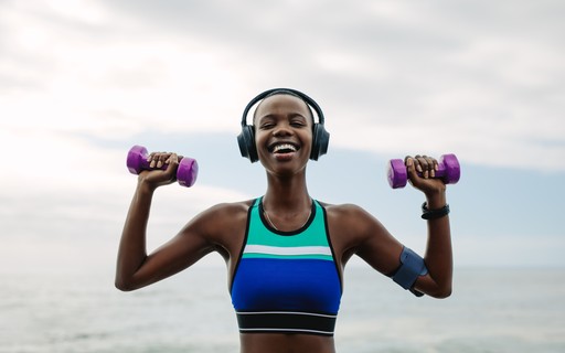 5 Wireless Headphones For The Gym – Vogue