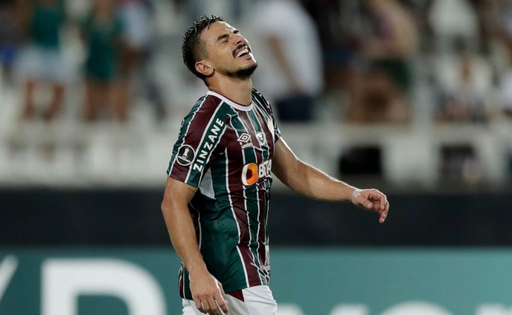 Are things bad, Fluminense?  The club loses the value of the millionaire by eliminating him in the Libertadores