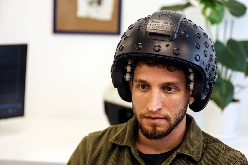 Astronauts will wear a brain-monitoring helmet in space – 03/30/2022 – Science