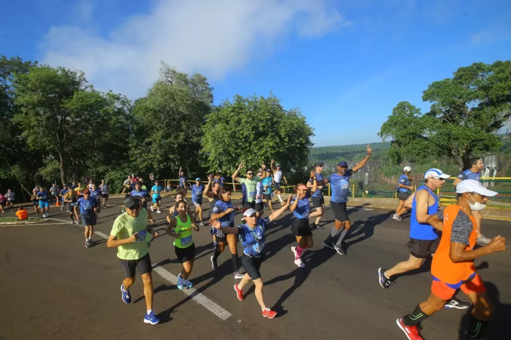 More than 4,000 runners celebrated the sport at the Cataratas Half Marathon
