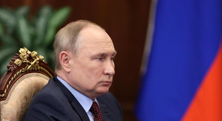 Putin says the decision to invade Ukraine was "difficult" and does not plan to enact martial law in Russia