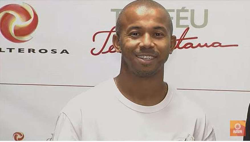 Mariano, right-back for Atl