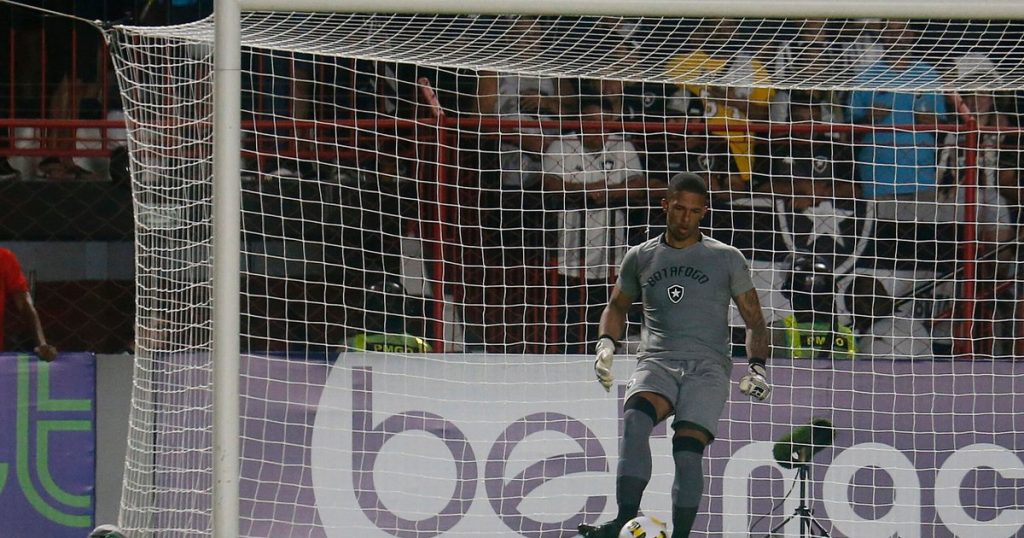 Lofredo questions whether Gattito was the initiator and sees a triple mistake in Diego Lorero’s transfer to Botafogo