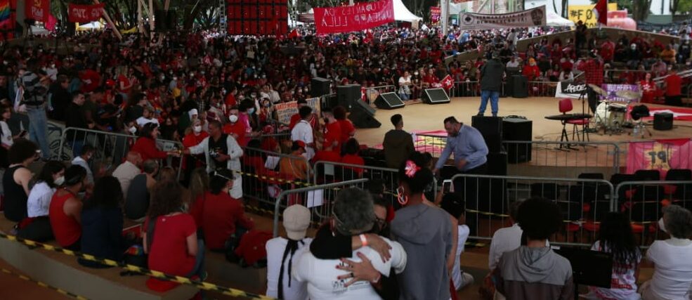 Unicamp gives Lula a "Message for Science and Education" - Hora Campinas