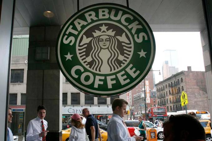 Starbucks refunds US employees for abortion trips