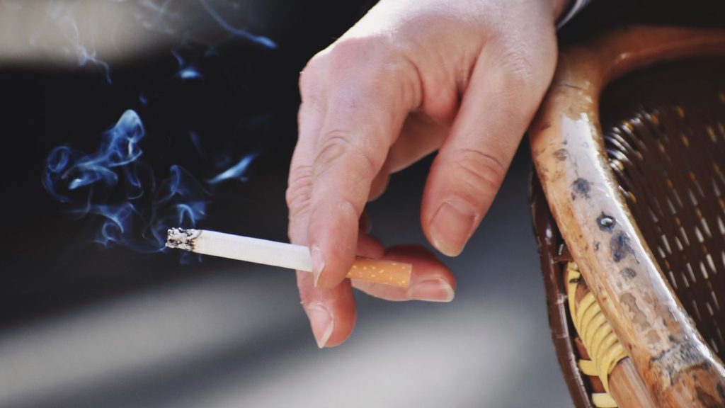 Why don't some smokers get lung cancer?  Maybe discover science
