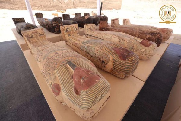 Archaeologists discover 250 mummies in the tomb of ancient Egypt
