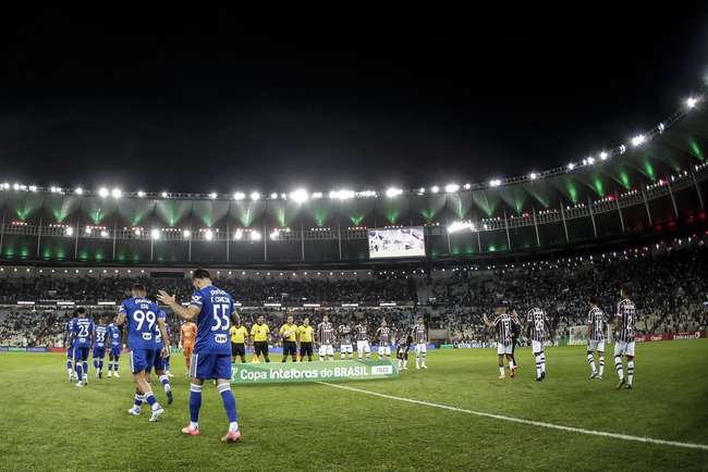 Photos of the first leg of the Round of 16 of the Copa del Rey, between Fluminense and Cruzeiro, in Maracan