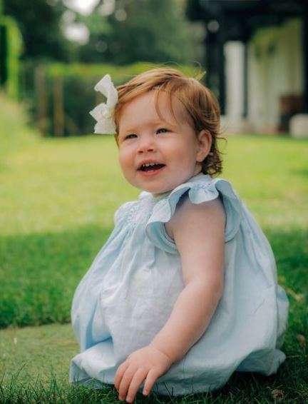Harry and Meghan Markle’s daughter released a new photo on her first birthday
