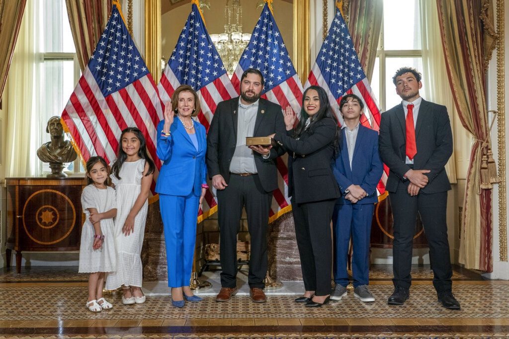 Meet Mayra Flores, the first Mexican Congresswoman |  Globalism