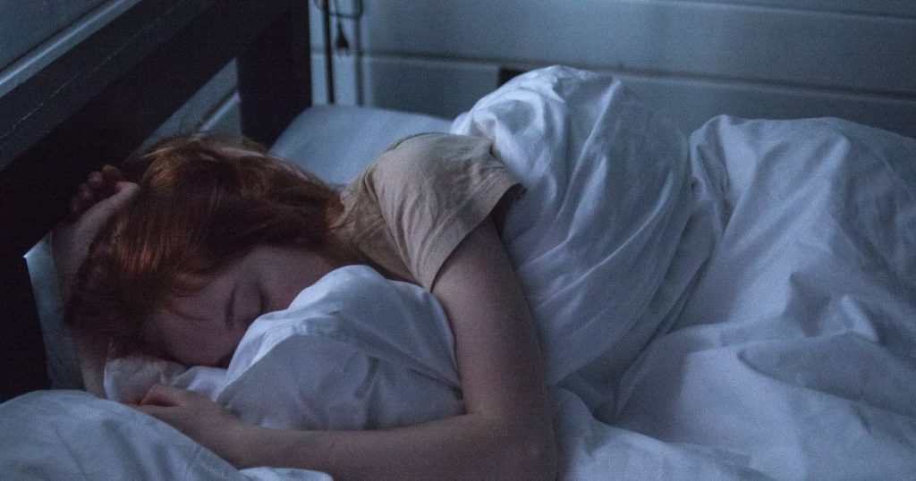 Stop rolling in bed!  15 minute trick to fight insomnia