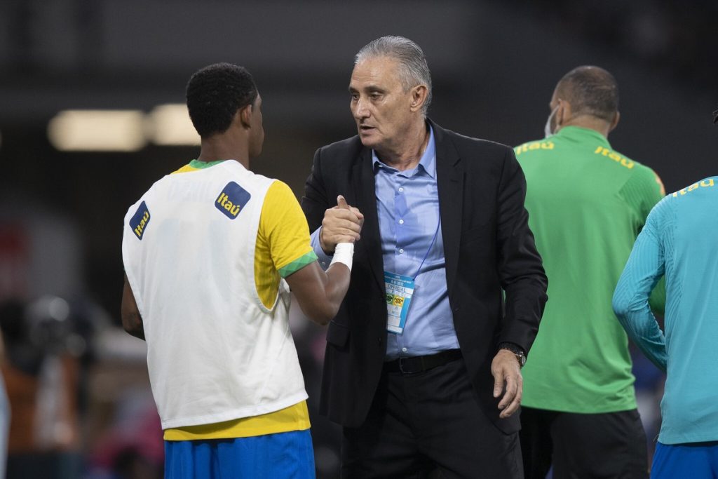 Tite sees Danilo's withdrawal at the beginning of the Seleção, notes the development and will keep the young Palmeiras on the radar |  Brazilian national team