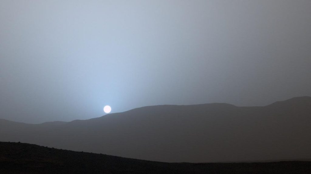 8 beautiful sunset pictures on Mars