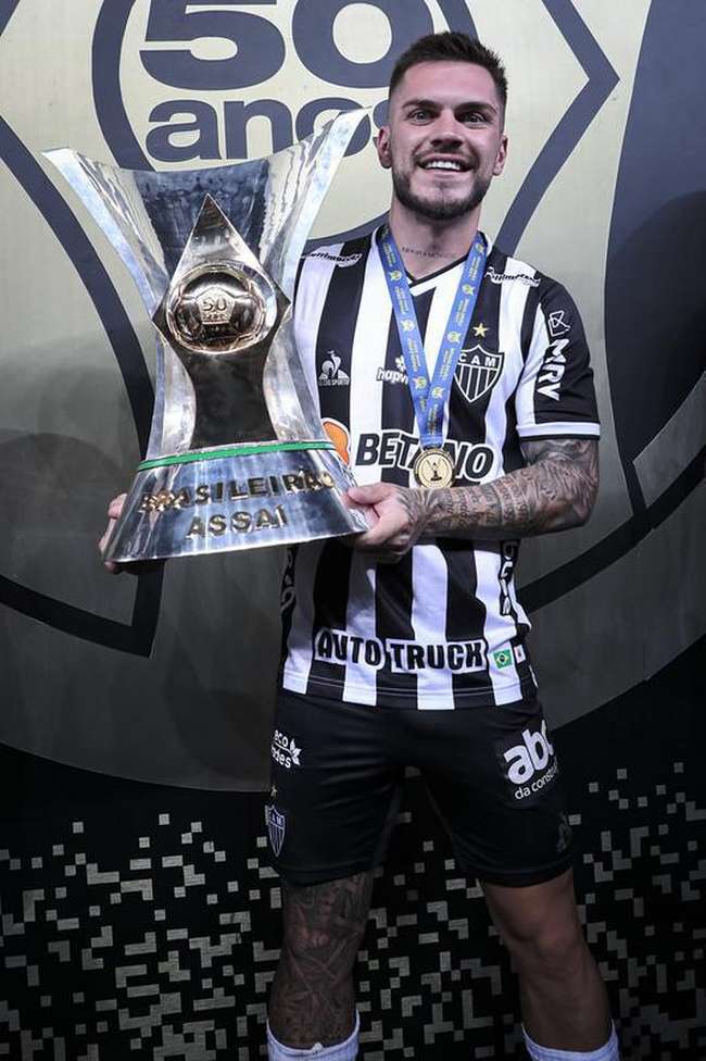 Midfielder Nathan has been loaned to Fluminense