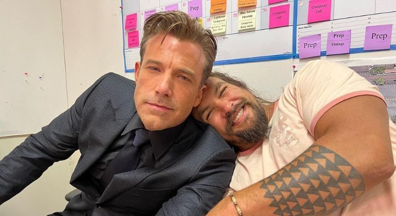 Jason Momoa poses for a photo with Ben Affleck behind the scenes of 'Aquaman 2' - Entertainment