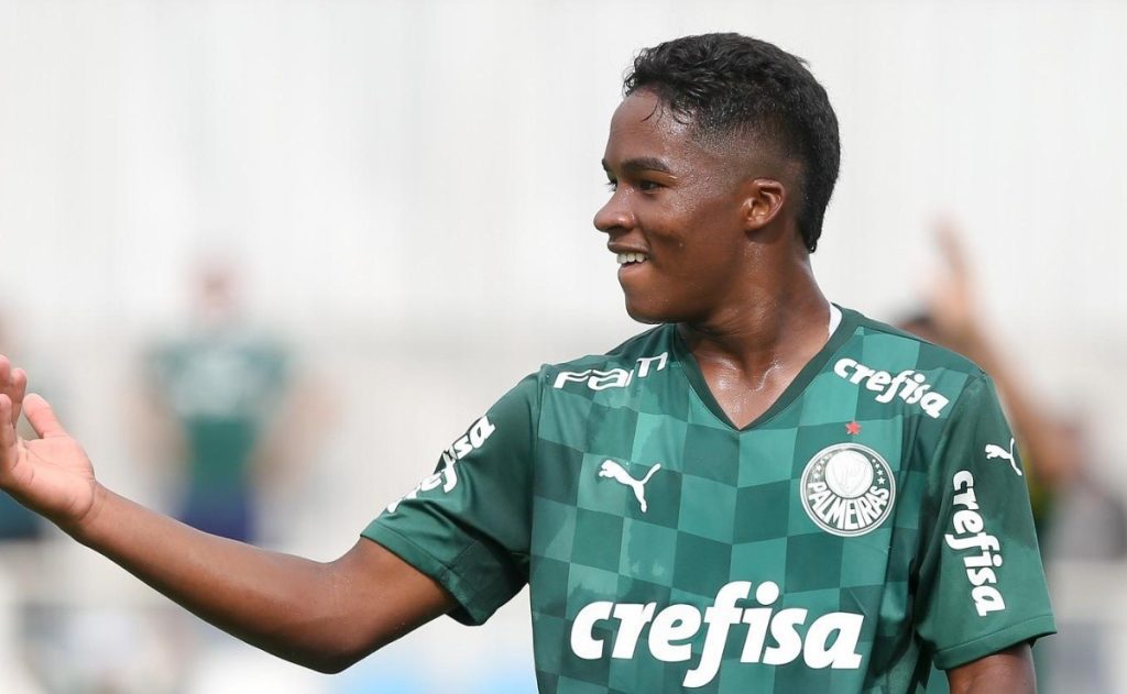 "To take a wave there...";  Sao Paulo fans revolt with Andreik and tackle the striker's provocation on the Internet